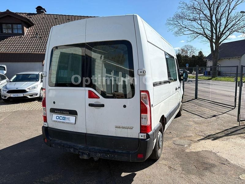 Second-hand Renault Master 125 CP (91 kW) 2010 Alb Berlinǎ