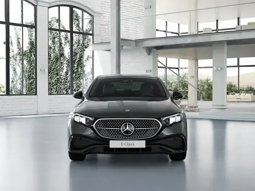 Second-hand Mercedes E200 AMG 204 CP (150 kW) 2025 Gri Berlinǎ