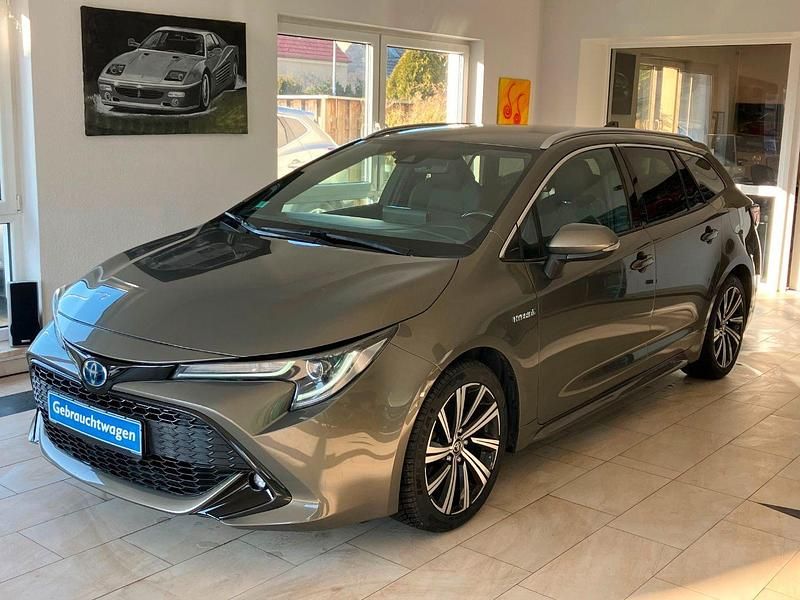 Schwarz Gebraucht 2021 Toyota Corolla Kombi | 20.990 € (Fairer Preis) - Bild 1/4