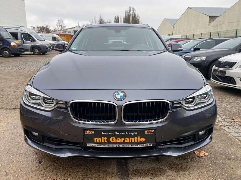 Gebraucht BMW 320 Advantage 184 PS (135 kW) 2018 Mineralgrau Kombi