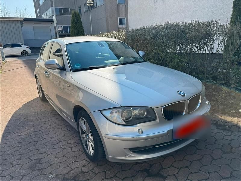 Gebraucht BMW 118 143 PS (105 kW) 2010 Grau Kleinwagen