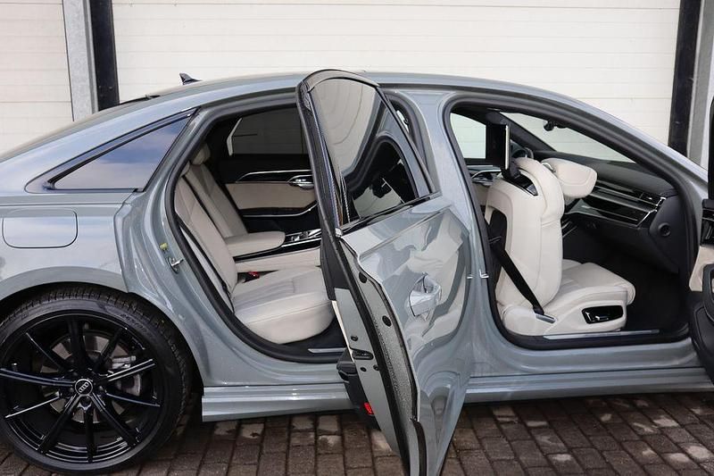 Gebraucht Audi A8L Exclusive 462 PS (339 kW) 2024 Grau Limousine