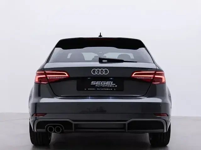 Gebraucht Audi A3 S-Line 150 PS (110 kW) 2019 Daytonagrau perleffekt Limousine
