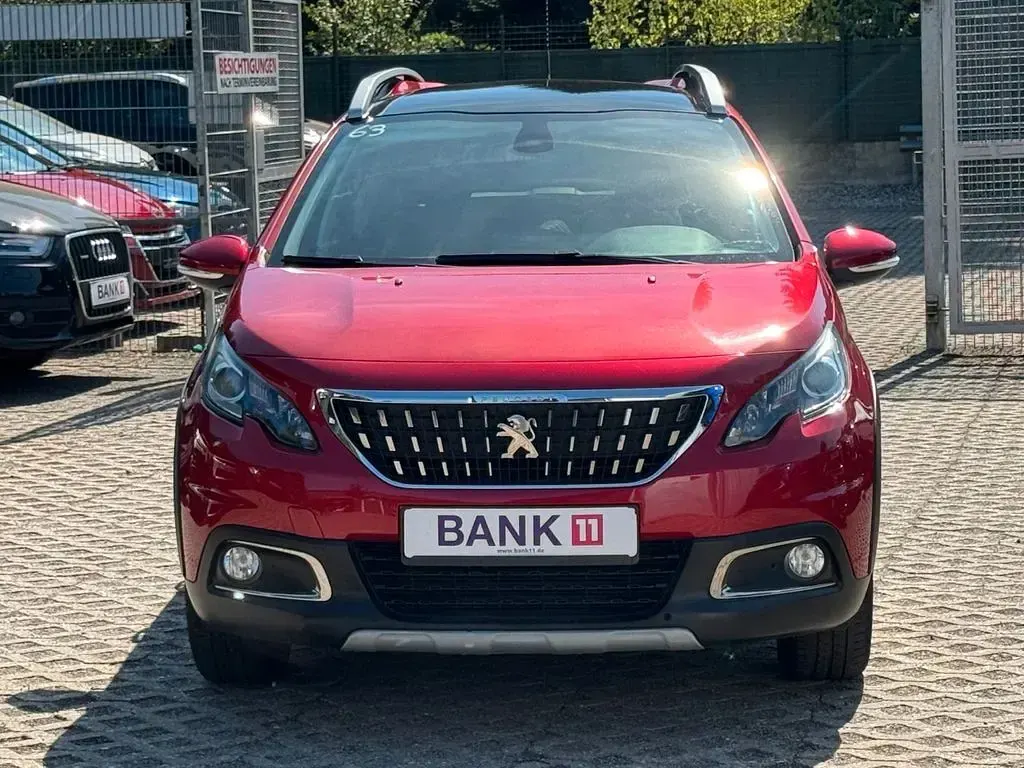 Gebraucht Peugeot 2008 Allure 83 PS (61 kW) 2018 Lackierung ultimaterot SUV