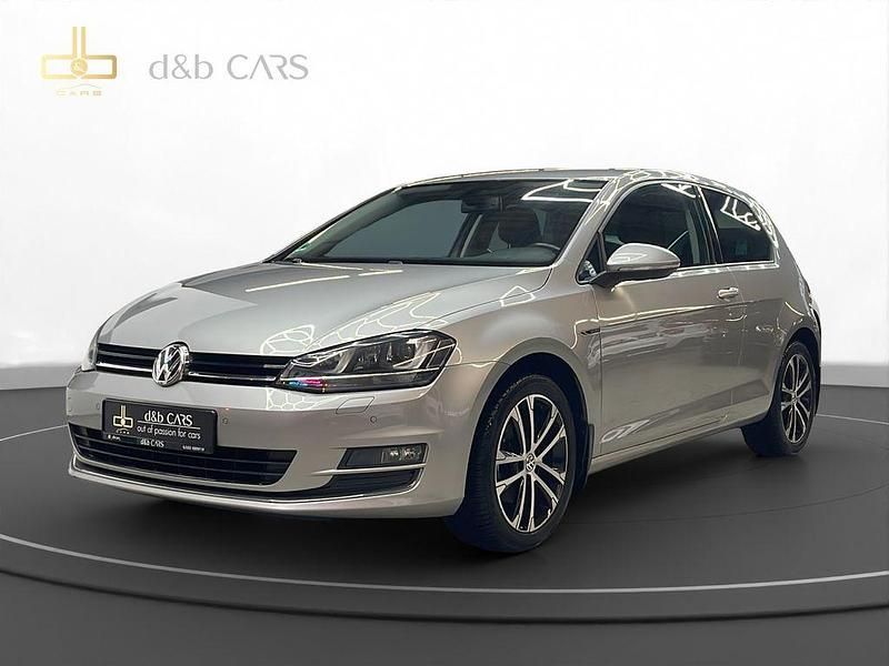 Silber Gebraucht 2015 VW Golf VII LOUNGE Limousine | 10.590 € (Guter Preis) - Bild 1/4