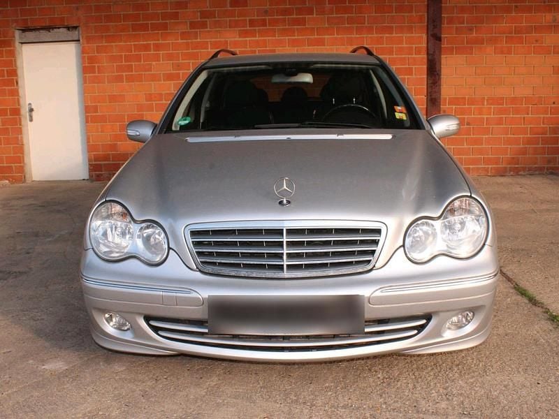 Gebraucht Mercedes C200 Elegance 163 PS (119 kW) 2005 Silber Kombi