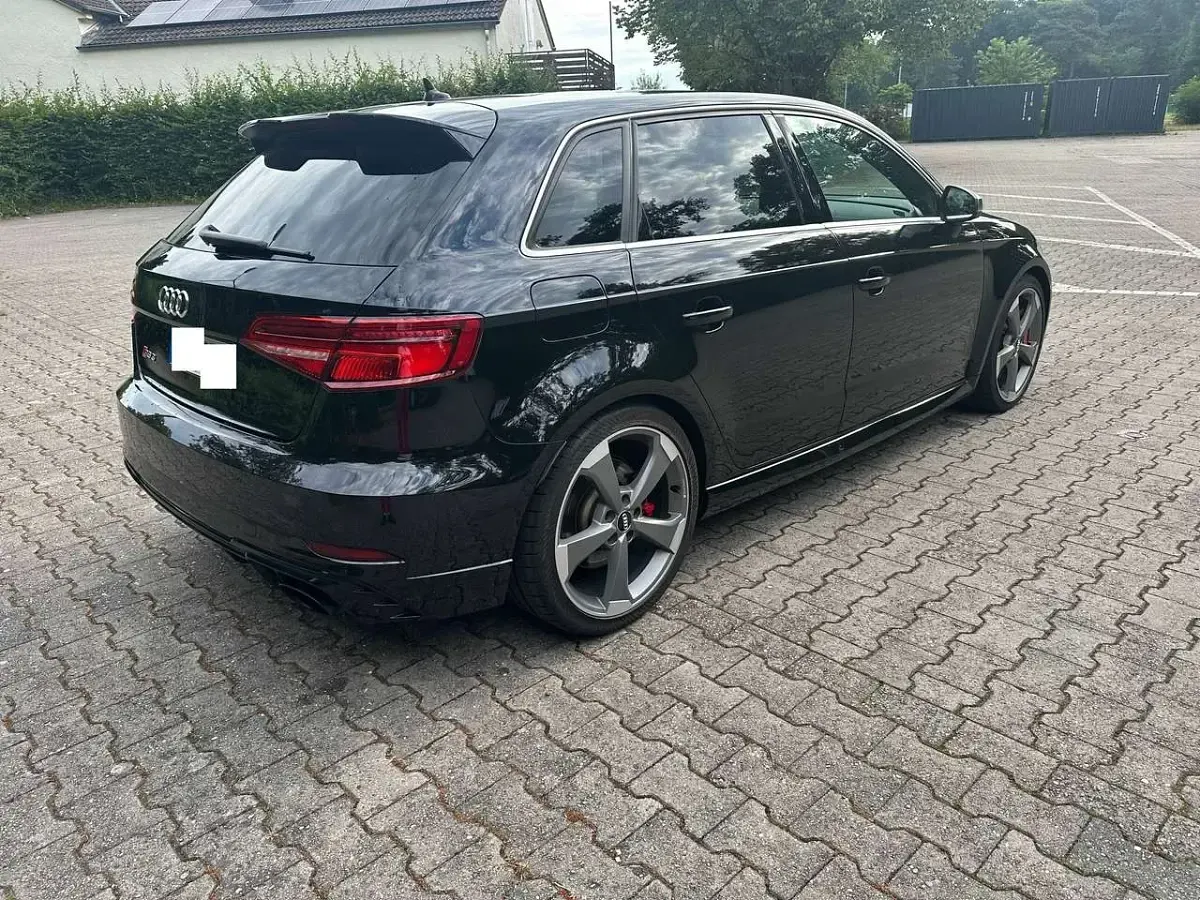 Gebraucht Audi RS3 Sportback 400 PS (294 kW) 2018 Schwarz Kleinwagen