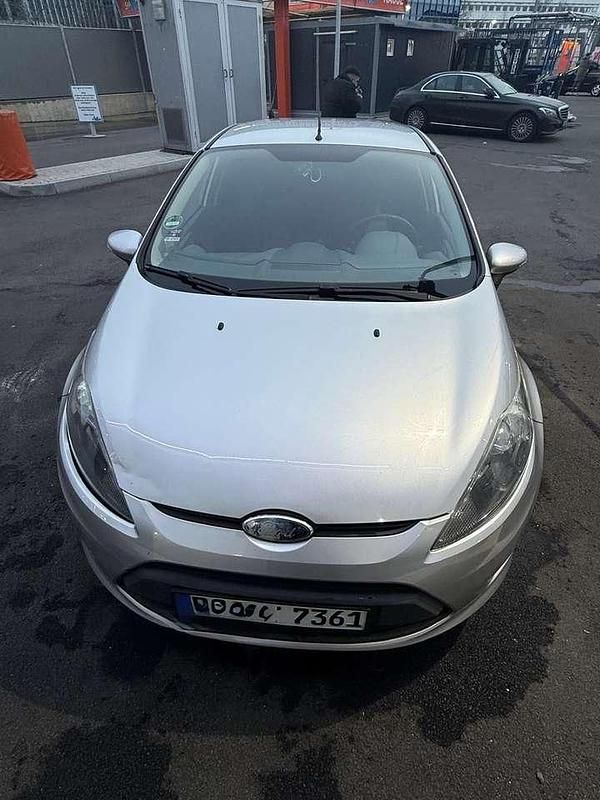 Gebraucht Ford Fiesta Titanium 82 PS (60 kW) 2009 Kleinwagen