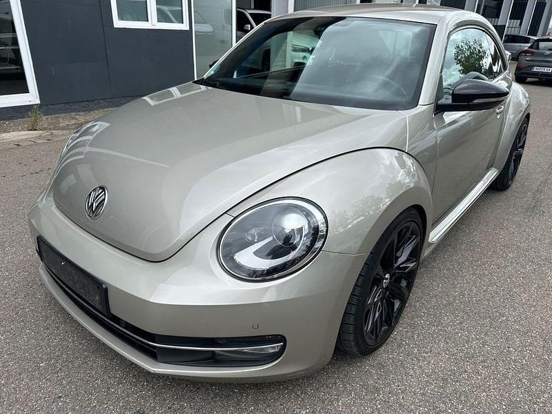 Silber Gebraucht 2015 VW Beetle CLUB Coupé | 9.999 € (Fairer Preis) - Bild 1/4