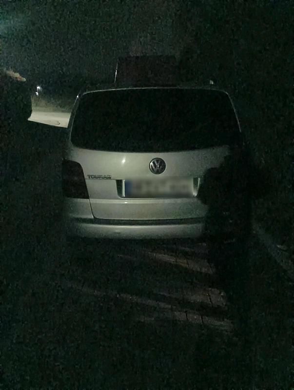 Silber Gebraucht 2003 VW Touran Van / Kleinbus | 1.000 € (Superpreis) - Bild 1/4