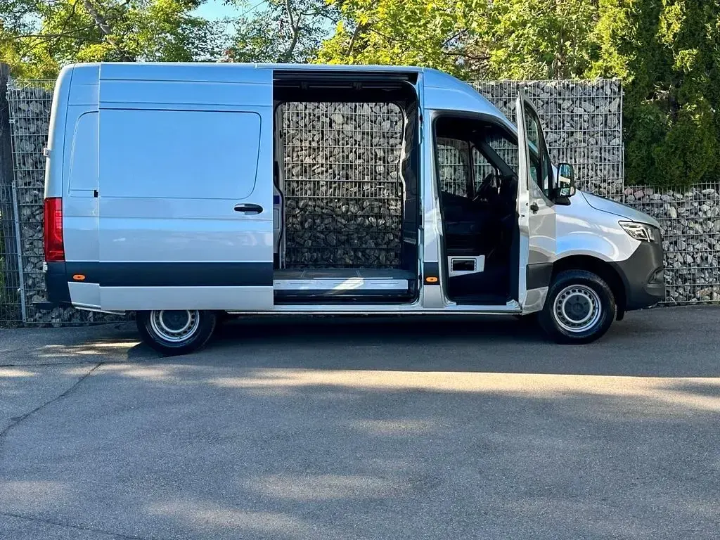 Gebraucht Mercedes Sprinter 190 PS (139 kW) 2020 Silber Van