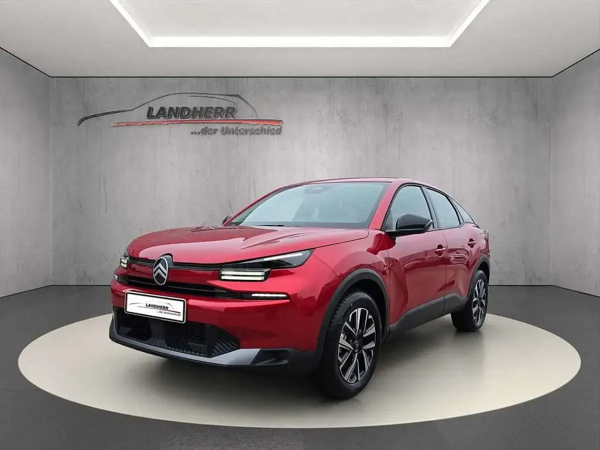 Nowe Citroën C4 131 KM (96 kW) 2025 Czerwony Sedan/Limuzyna