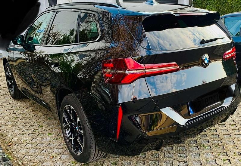 Gebraucht BMW X3 197 PS (144 kW) 2024 Schwarz SUV