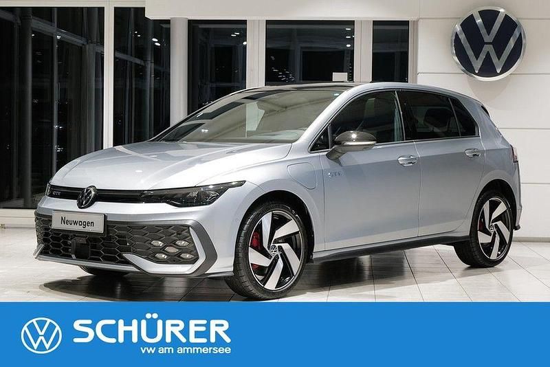 Silber Neu 2025 VW Golf VIII GTE Limousine | 48.487 € (Fairer Preis) - Bild 1/4
