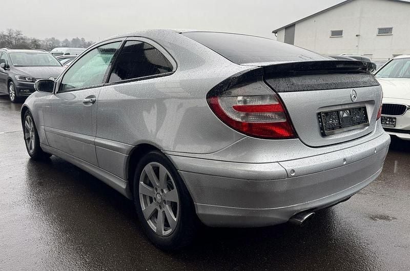 Gebraucht Mercedes C220 150 PS (110 kW) 2005 Silber