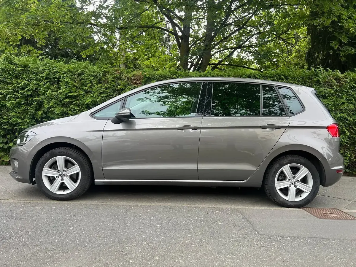 Gebraucht VW Golf Sportsvan Comfortline 92 PS (67 kW) 2014 Grau Van / Kleinbus