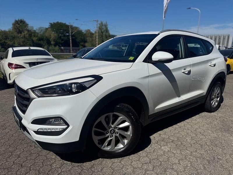 Weiß Gebraucht 2017 Hyundai Tucson SUV | 13.490 € (Guter Preis) - Bild 1/4