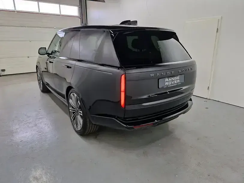 Gebraucht Land Rover Range Rover Autobiography 349 PS (256 kW) 2026 Santorini black SUV