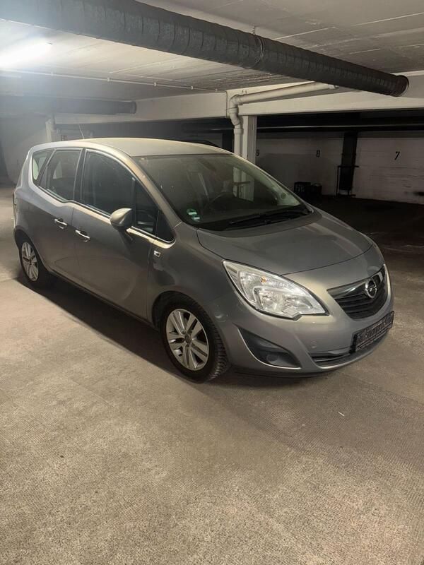 Silber Gebraucht 2010 Opel Meriva Van / Kleinbus | 6.500 € - Bild 1/4