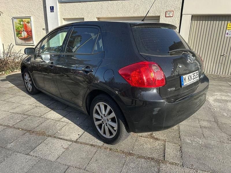 Gebraucht Toyota Auris Executive 132 PS (97 kW) 2009 Schwarz Kleinwagen