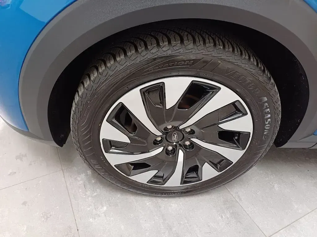 Gebraucht Ford Puma Titanium 125 PS (91 kW) 2022 Blau SUV