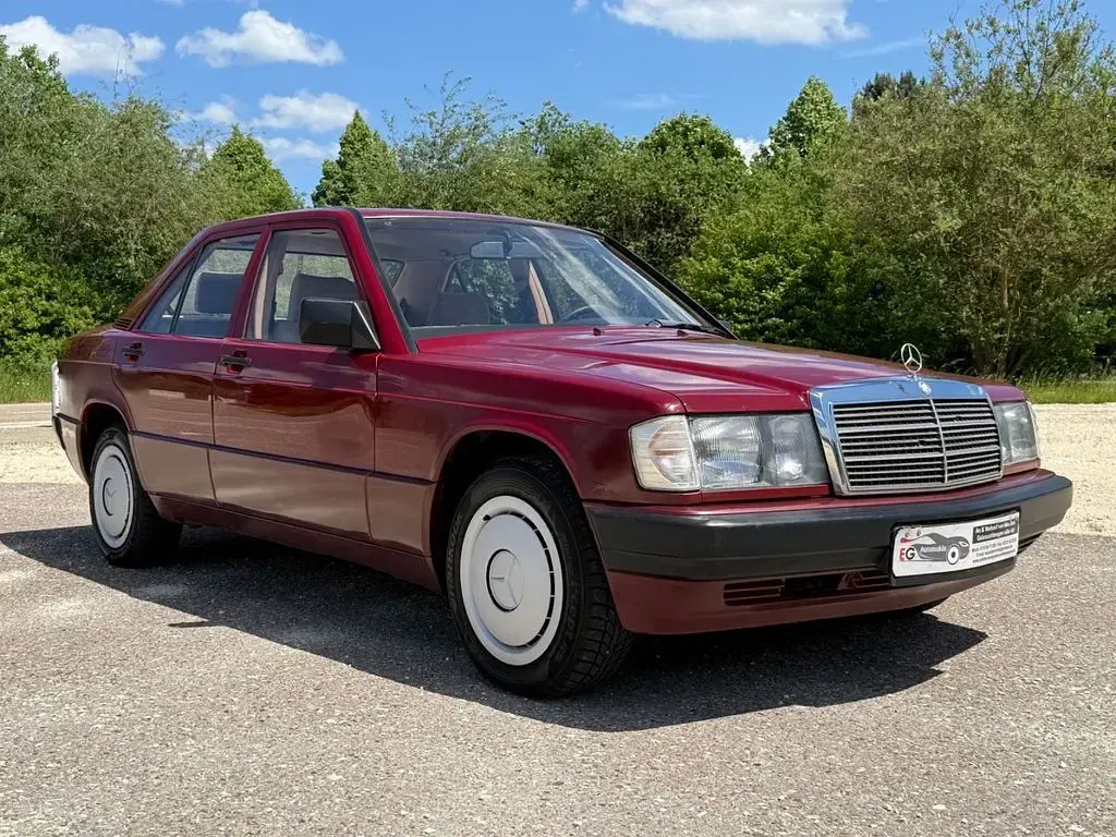 Gebraucht Mercedes 190 109 PS (80 kW) 1991 Rot Limousine