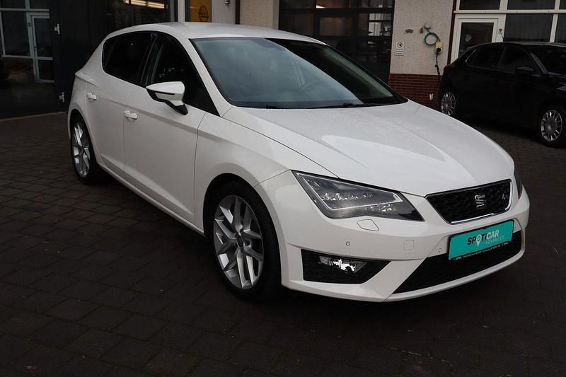 Gebraucht Seat Leon FR 125 PS (91 kW) 2017 Weiß Coupé