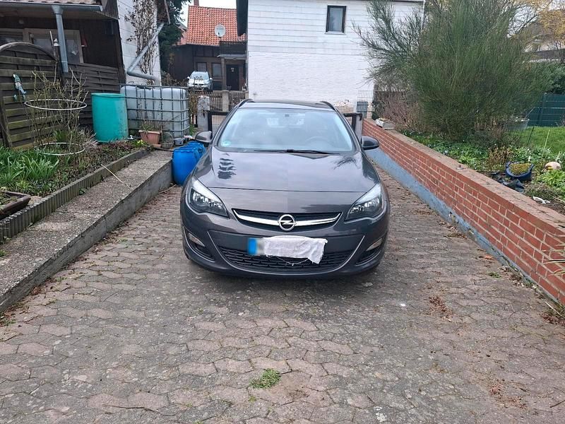 Gebraucht Opel Astra 110 PS (80 kW) 2015 Grau Kombi