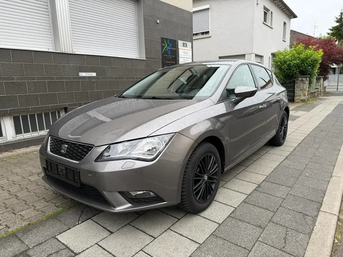 Gebraucht Seat Leon Style 110 PS (80 kW) 2015 Grau Kleinwagen