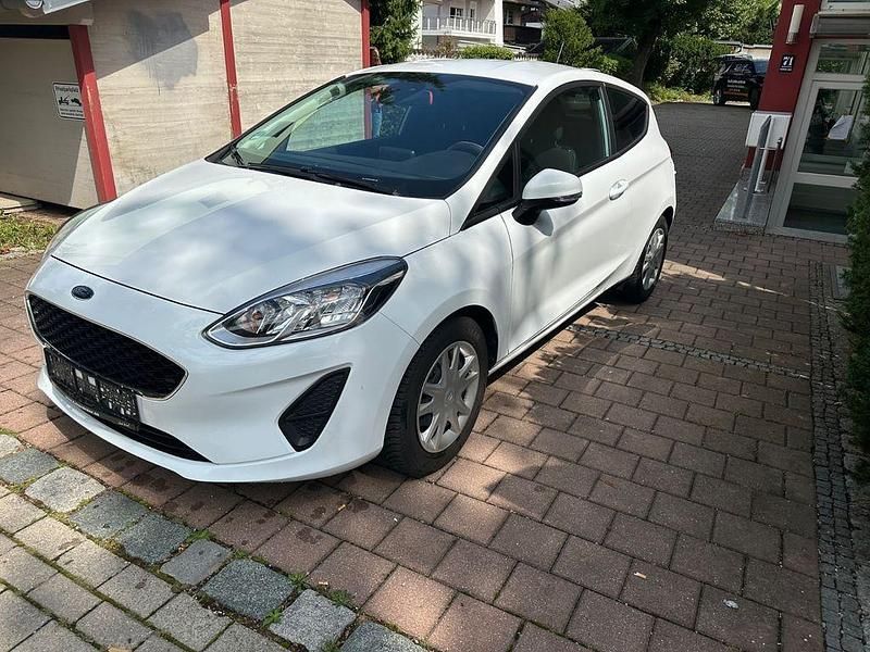 Weiß Gebraucht 2020 Ford Fiesta Kleinwagen | 12.499 € (Superpreis) - Bild 1/4