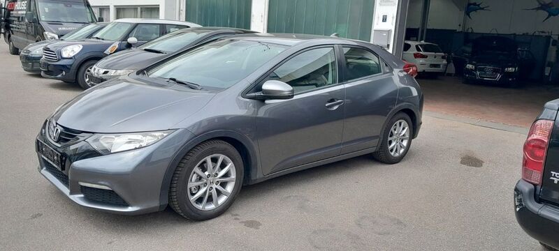 Gebraucht 2014 Honda Civic Comfort Limousine | 8.200 € (Fairer Preis) - Bild 1/4