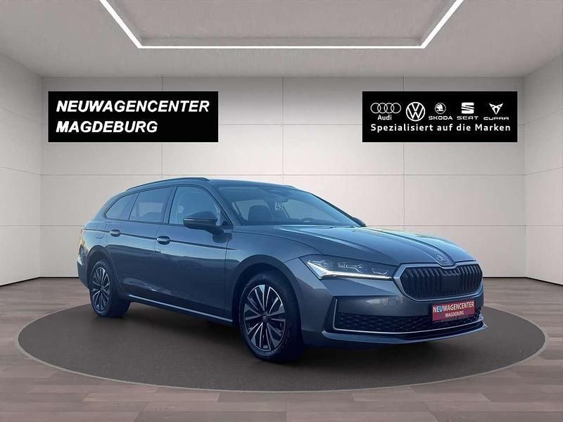 Gebraucht Skoda Superb Selection 193 PS (141 kW) 2025 Graphitegrau metallic Kombi