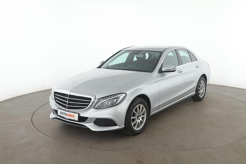 Silber Gebraucht 2016 Mercedes C180 Exclusive Limousine | 19.350 € (Fairer Preis) - Bild 1/3