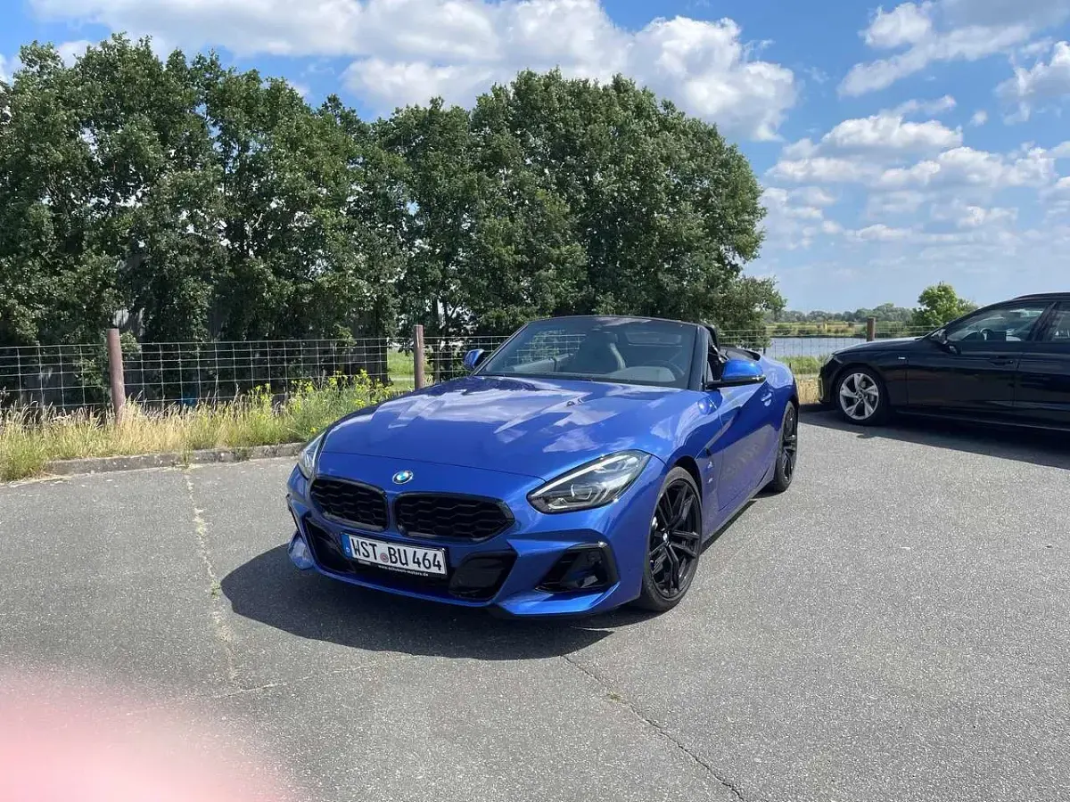 Gebraucht BMW Z4 197 PS (144 kW) 2025 Blau Cabrio