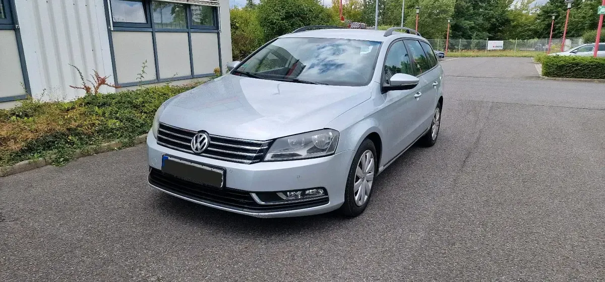Gebraucht VW Passat 140 PS (102 kW) 2013 Silber Kombi