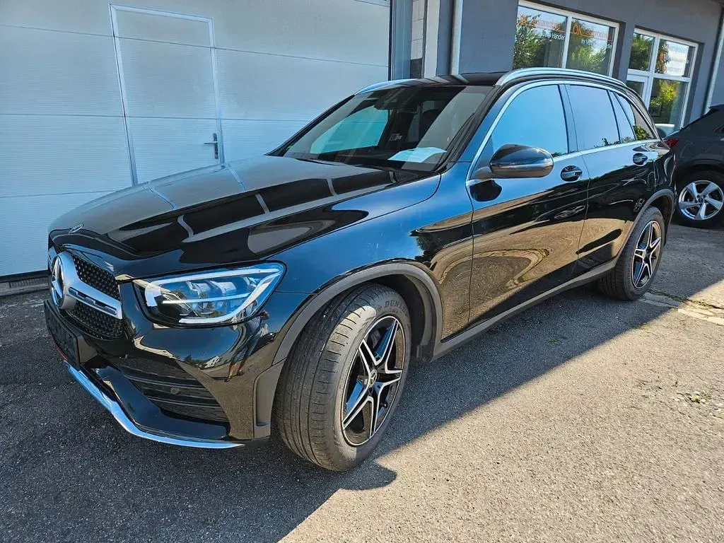 Gebraucht Mercedes GLC300 245 PS (180 kW) 2021 Schwarz SUV