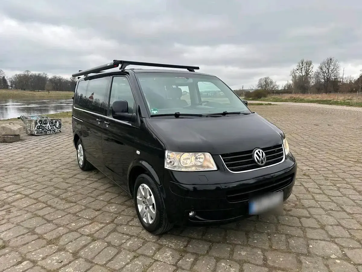 Gebraucht VW Multivan 105 PS (77 kW) 2006 Schwarz Van / Kleinbus