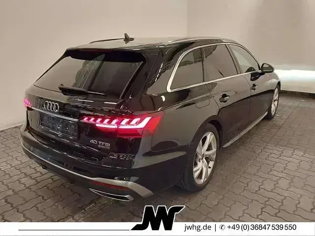 Gebraucht Audi A4 S-Line 204 PS (150 kW) 2024 Mythosschwarz metallic Kombi