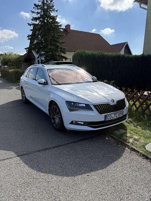 Gebraucht 2017 Skoda Superb LAURIN & KLEMENT Kombi | 16.700 € (Fairer Preis) - Bild 1/4