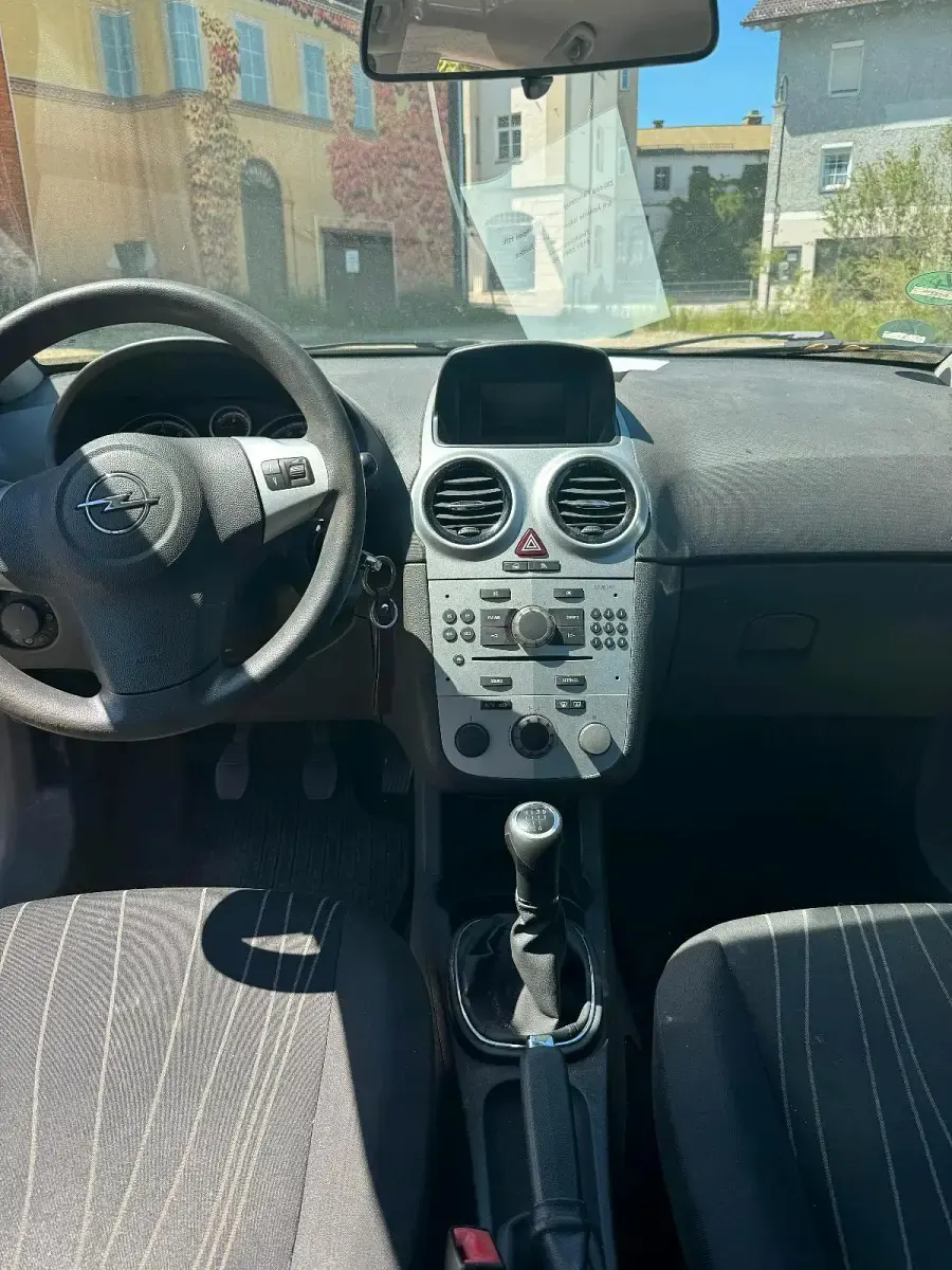 Usado Opel Corsa 90 HP (66 kW) 2008 Cinzento Citadino