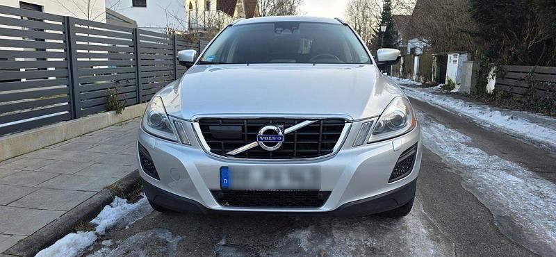 Gebraucht Volvo XC60 164 PS (120 kW) 2010 Silber SUV