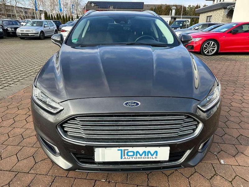 Gebraucht Ford Mondeo Titanium 150 PS (110 kW) 2017 Grau Kombi
