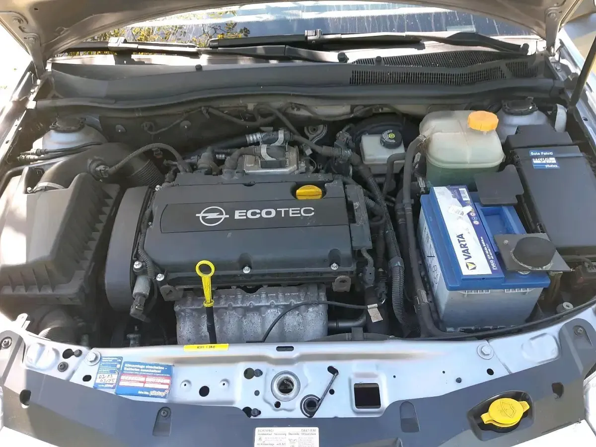 Gebraucht Opel Astra 116 PS (85 kW) 2008 Blau Kombi
