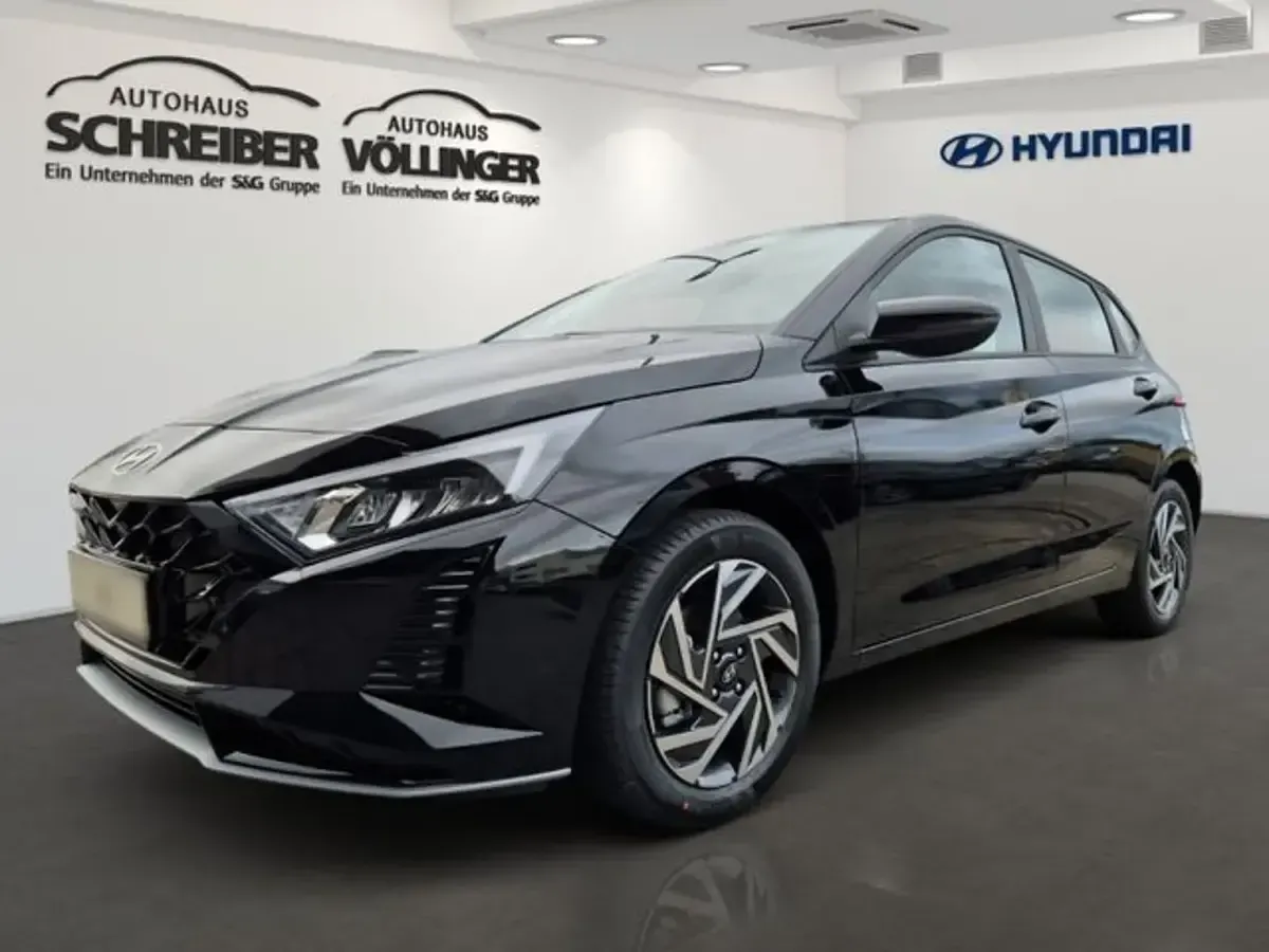 Gebraucht Hyundai i20 Trend 101 PS (74 kW) 2025 Limousine