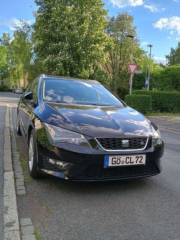 Schwarz Gebraucht 2015 Seat Leon ST FR Kombi | 11.500 € (Fairer Preis) - Bild 1/4