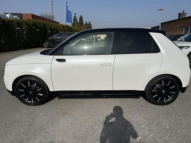 Gebraucht Honda e Advance 113 kW (154 PS) 2022 Platinum white pearl Kleinwagen