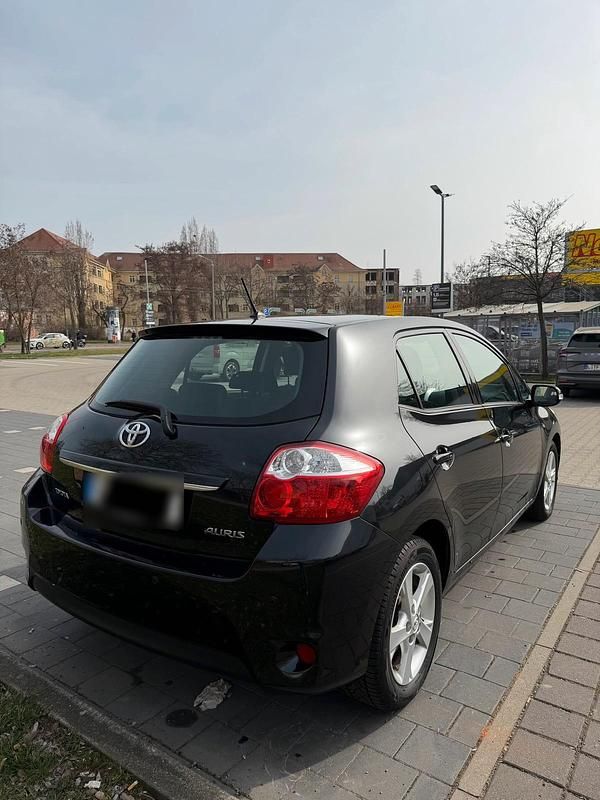 Gebraucht Toyota Auris 2011 Schwarz Kleinwagen