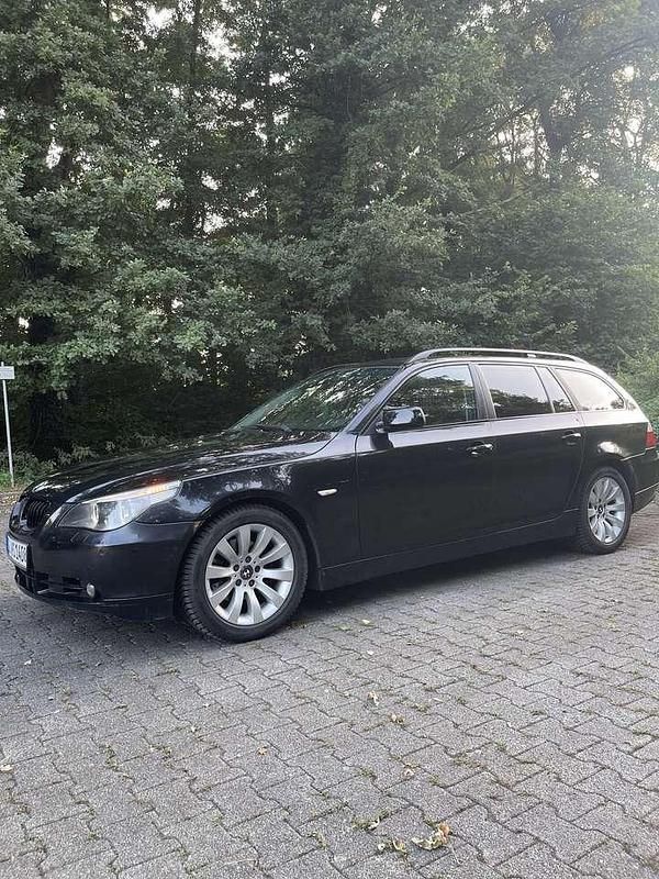 Gebraucht BMW 525 177 PS (130 kW) 2005 Kombi