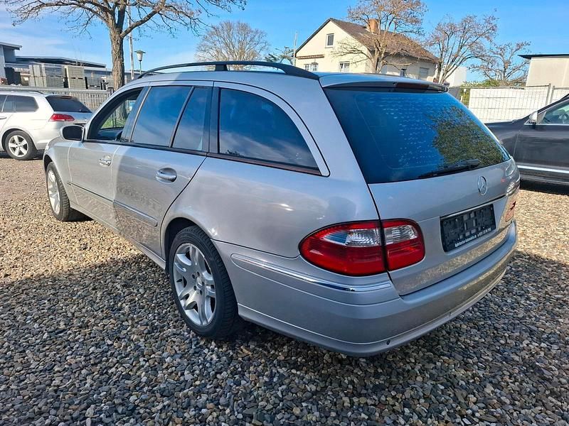 Gebraucht Mercedes E320 Avantgarde 204 PS (150 kW) 2005 Silber Kombi