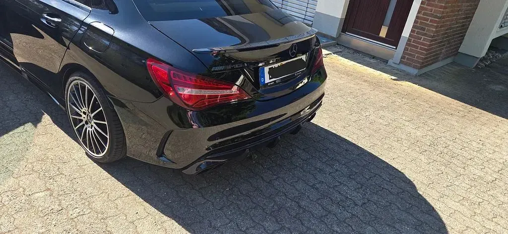 Gebraucht Mercedes CLA250 218 PS (160 kW) 2017 Schwarz Coupé